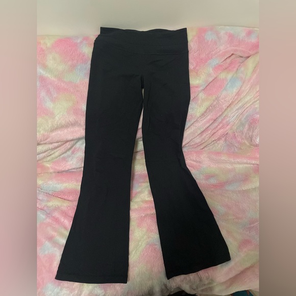 Lulu pants - Picture 3 of 4